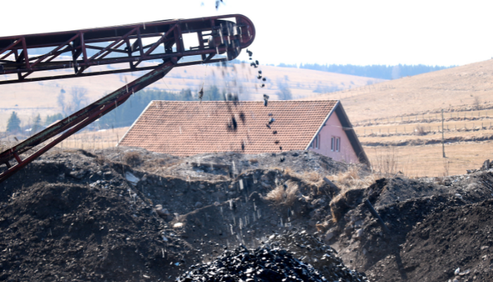 Fabrikasi Kompeyor Batu Bara – Perusahaan Pembuatan Conveyor